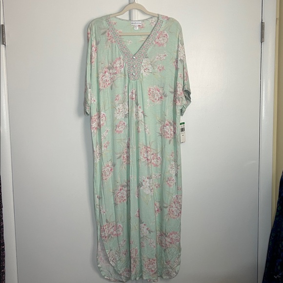 NWT Miss Elaine Muumuu Nightie - Picture 2 of 7